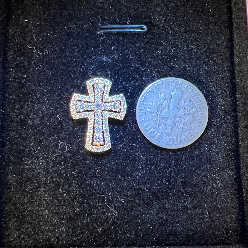 18K Diamond, Yellow gold, Solid gold Cross, about 17.8 x 13.7mm 14k GOLD CHAIN - Picture 8 of 17